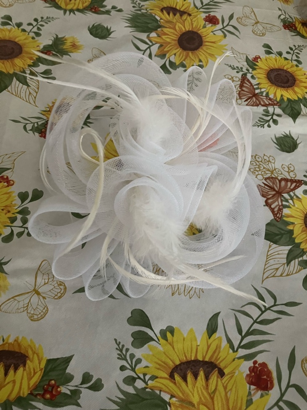 White Mesh Feather Fascinator Hair Clip/Headband